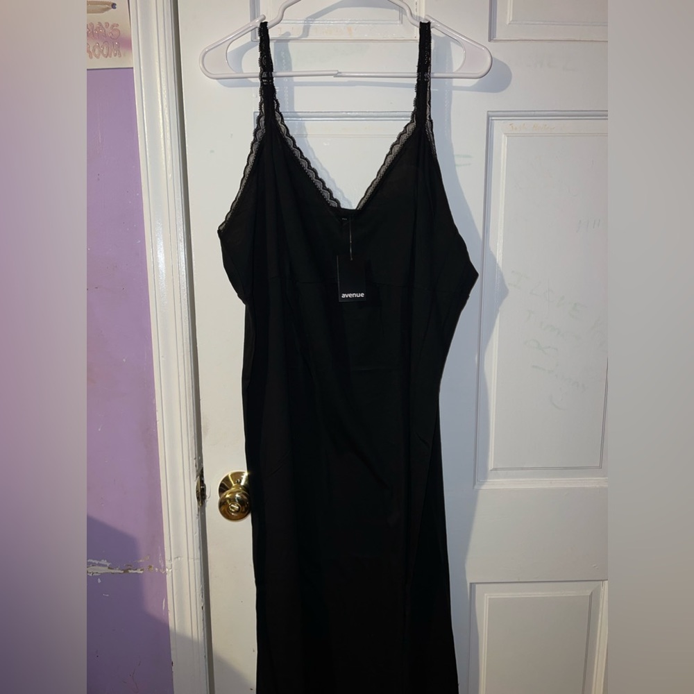 Maxi Sleep Lace Trim